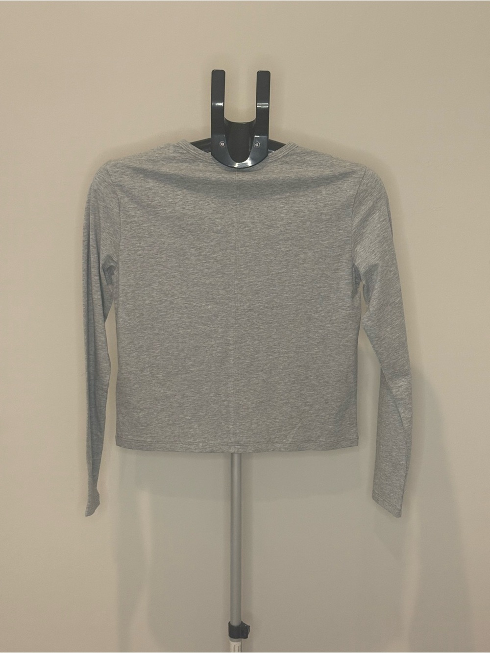 NWT Athleta Essential Top Gray Long Sleeve Supima Cotton Stretch Tee XXS - Picture 4 of 7